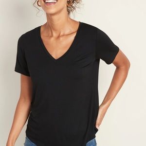 OLD NAVY LUXED V-NECK TEE FOR WOMEN